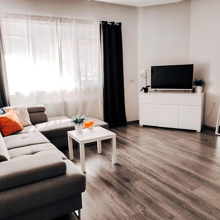 Apartment Kino Ljubljana Extérieur photo