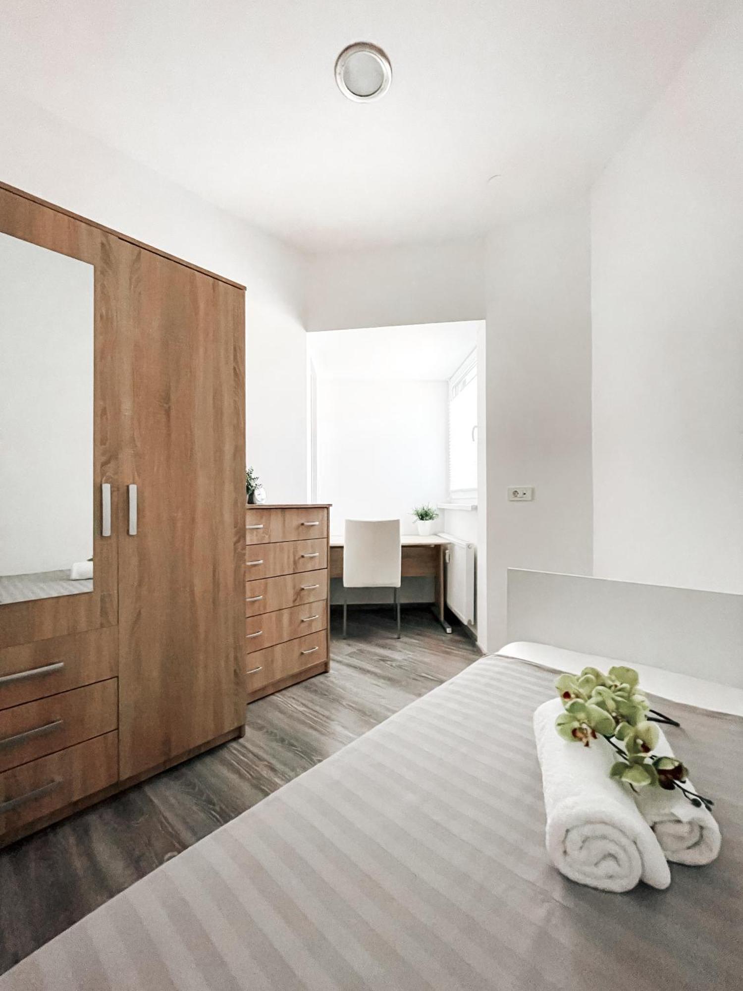 Apartment Kino Ljubljana Extérieur photo